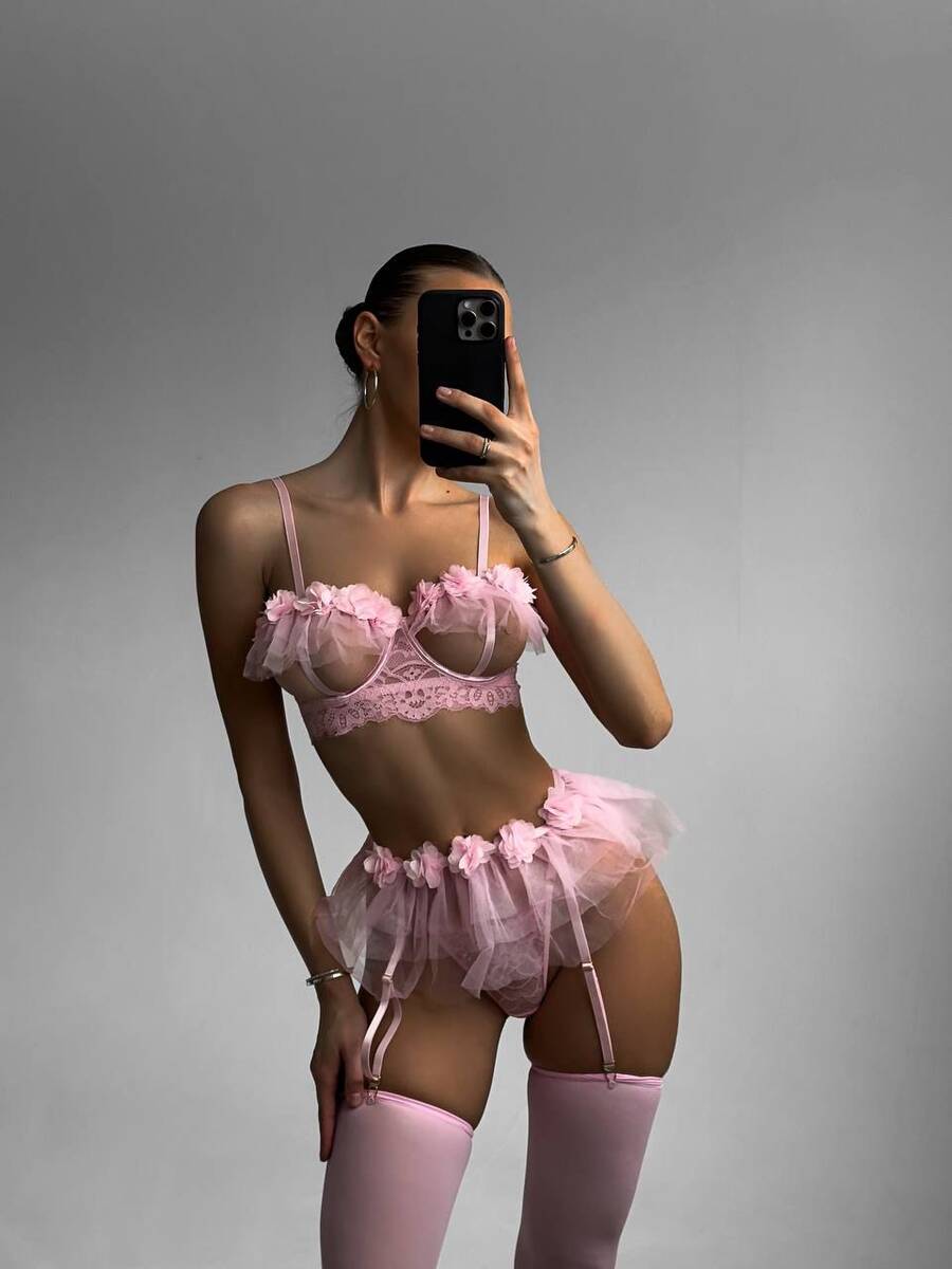 Pembe Fırfırlı Jartiyer Takım